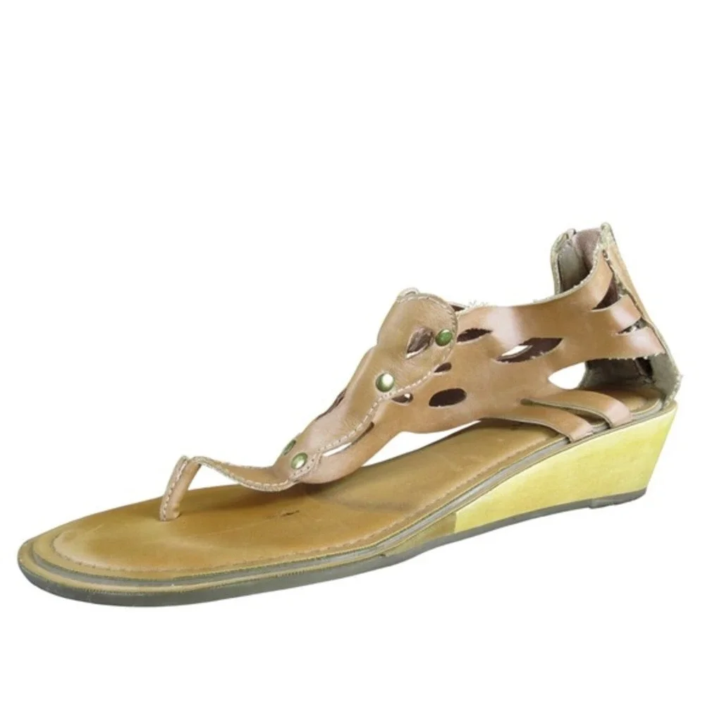 Baretraps Women's Baccall T-Strap Brown Synthetic Sz 8.5 Medium Gently Used 2025